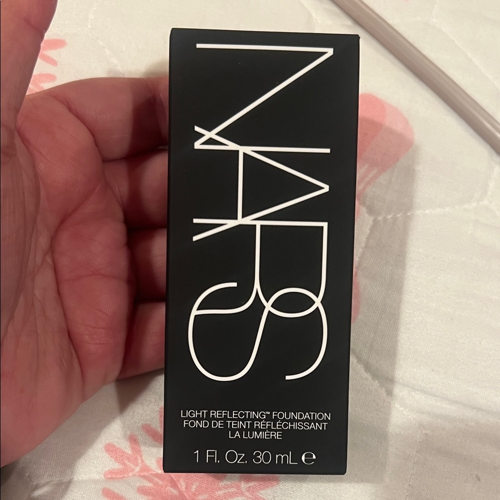 NARS Light Reflecting Foundation — Black & White Packaging